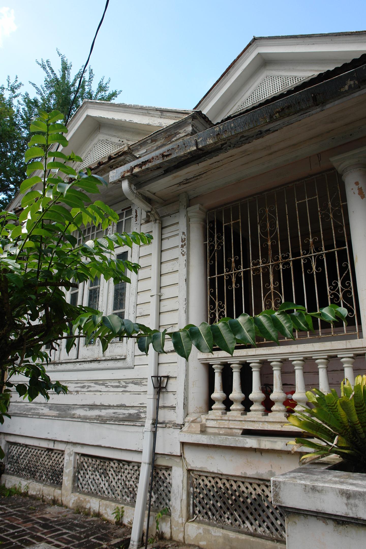 Casa en la calle McKinley 665 - San Juan (Miramar) - 2011 00020